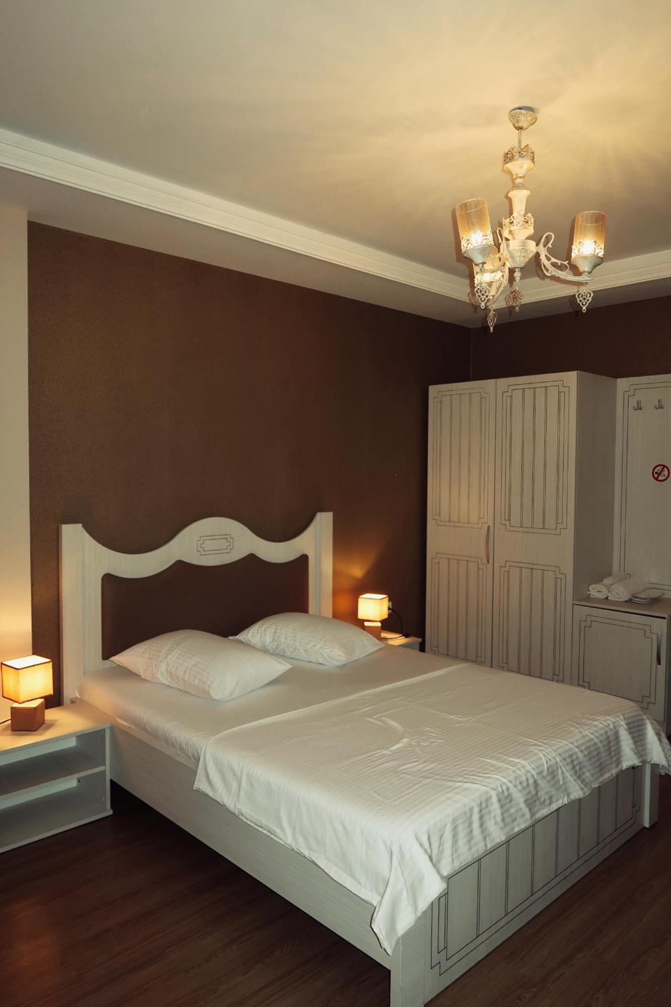 Hotel Antika Peje Ngoại thất bức ảnh