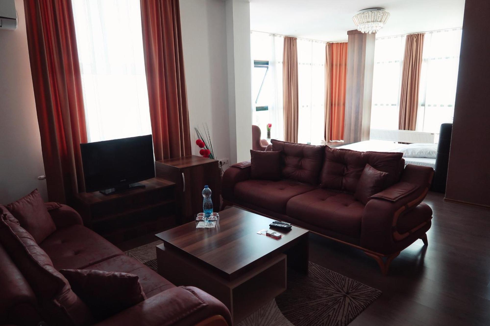 Hotel Antika Peje Ngoại thất bức ảnh