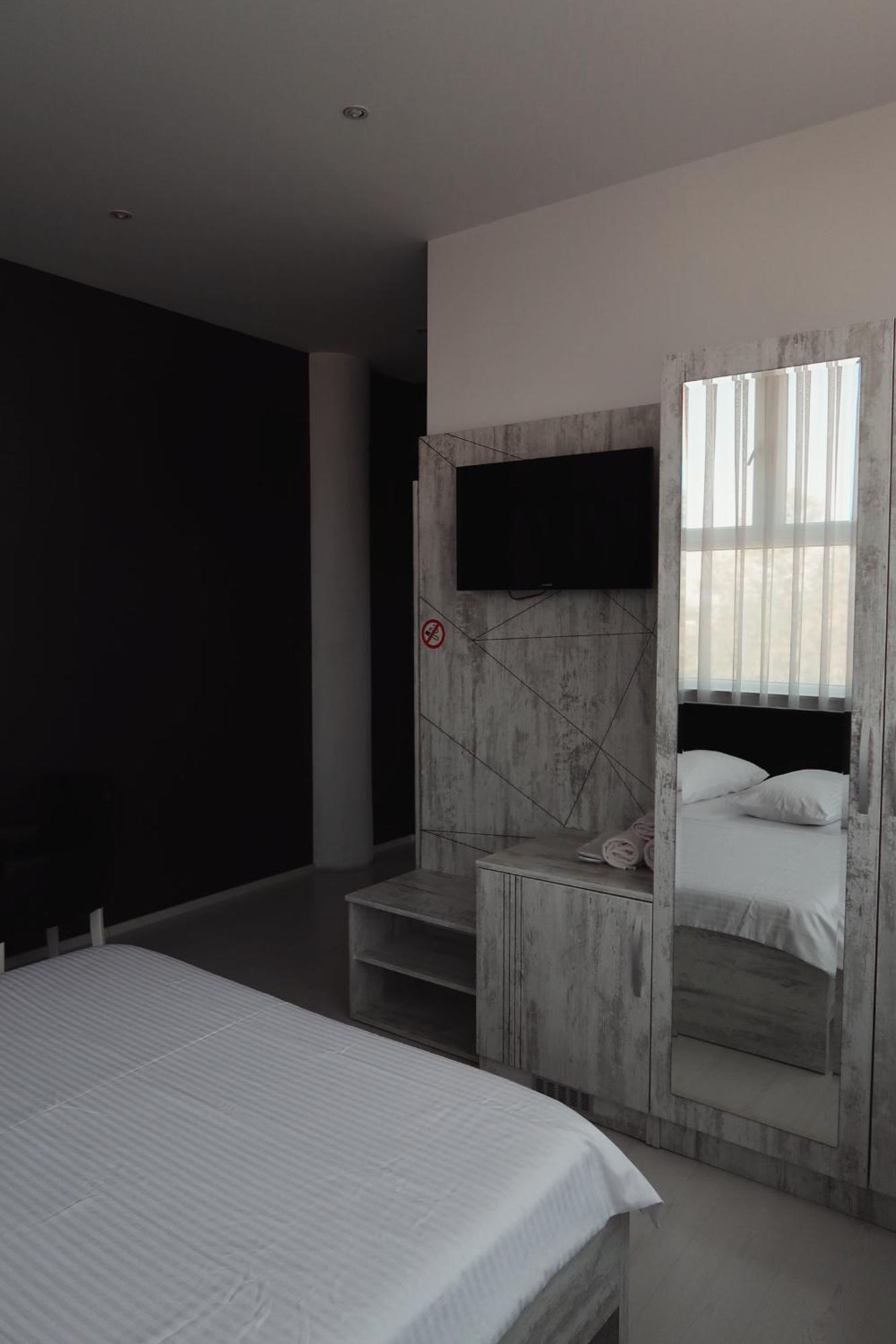 Hotel Antika Peje Ngoại thất bức ảnh