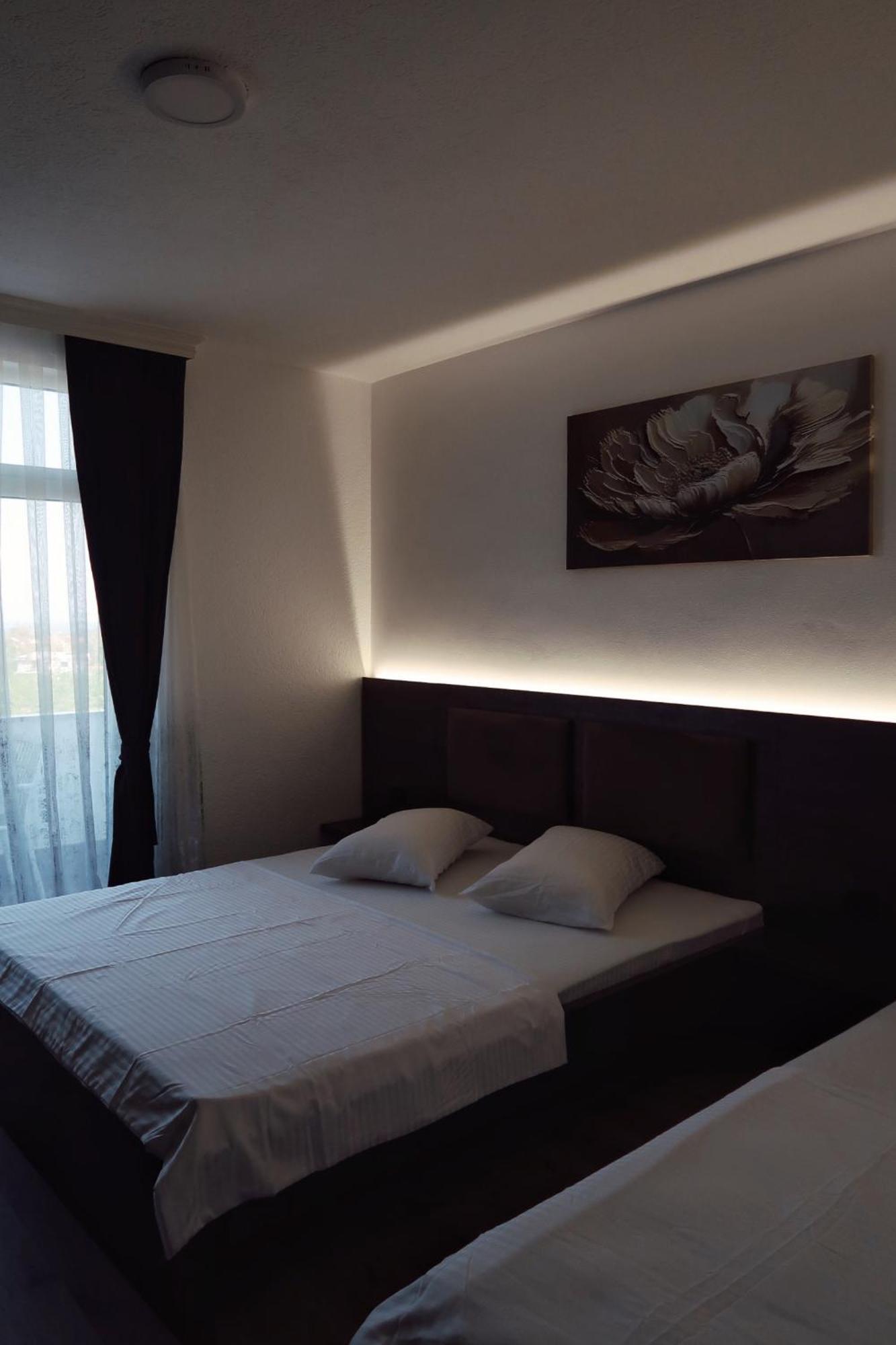 Hotel Antika Peje Ngoại thất bức ảnh