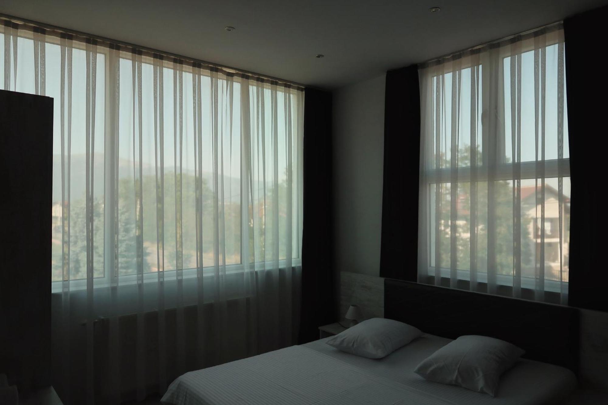 Hotel Antika Peje Ngoại thất bức ảnh