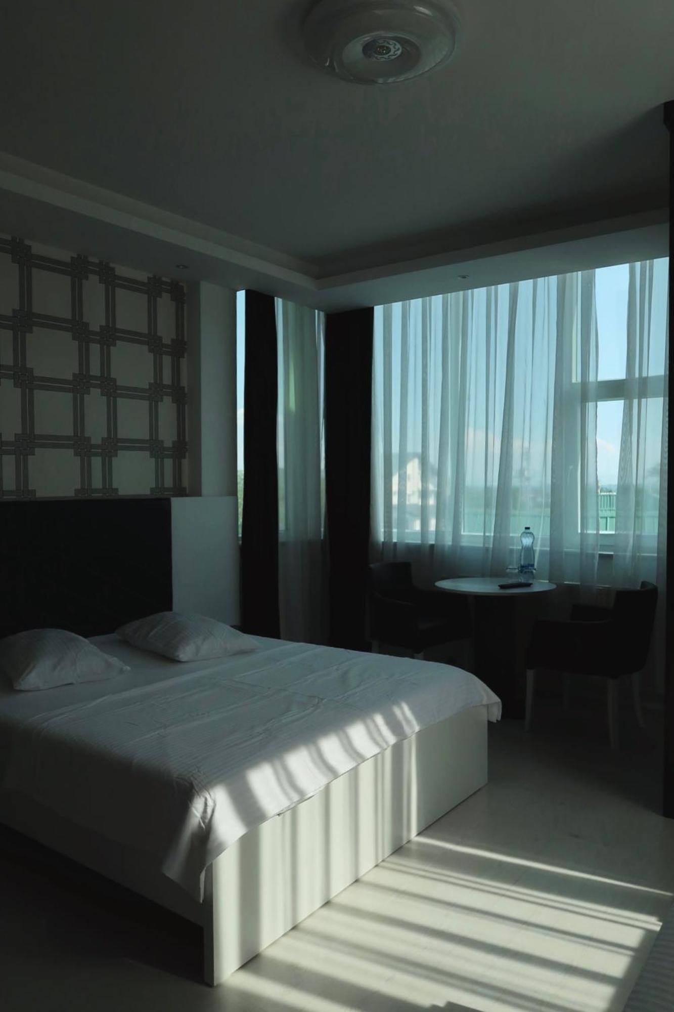 Hotel Antika Peje Ngoại thất bức ảnh