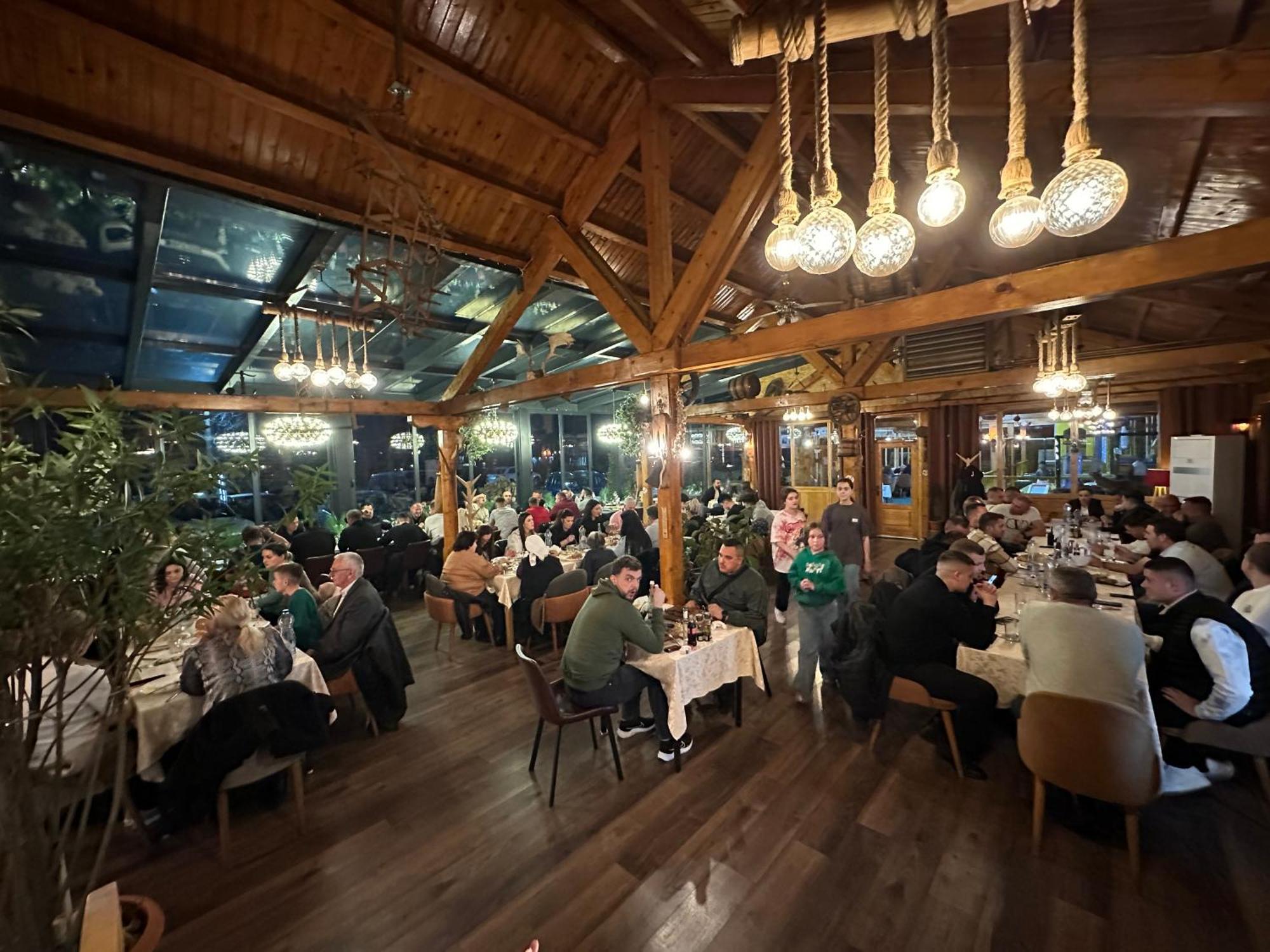 Hotel Antika Peje Ngoại thất bức ảnh